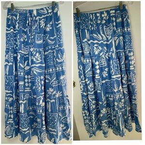 Blu Pepper Boho Floral Print Blue and White Tiered Printed Maxi Skirt Size L NWT